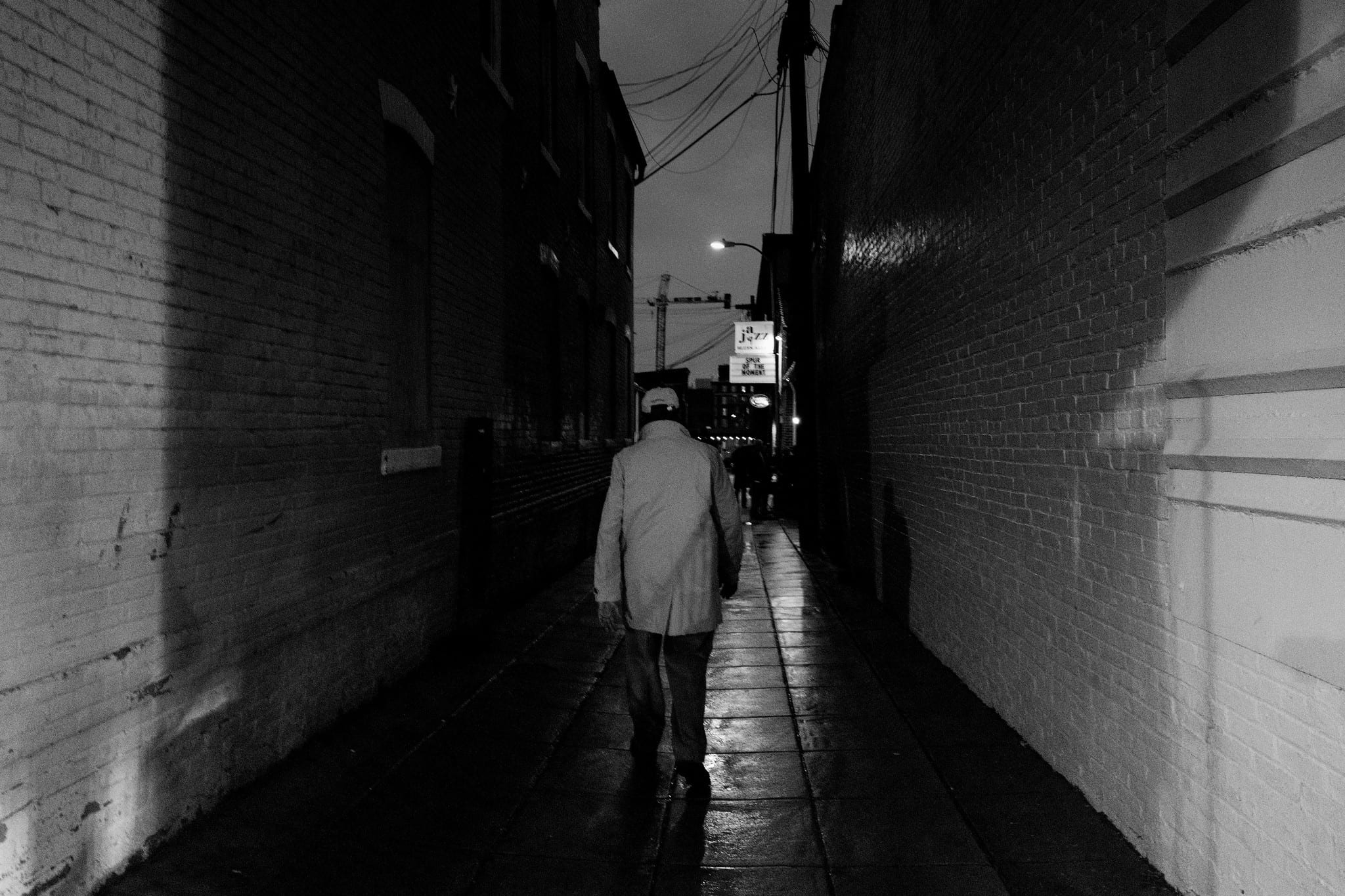 Blues Alley in black and white/Courtesy Mike Maguire on Flickr