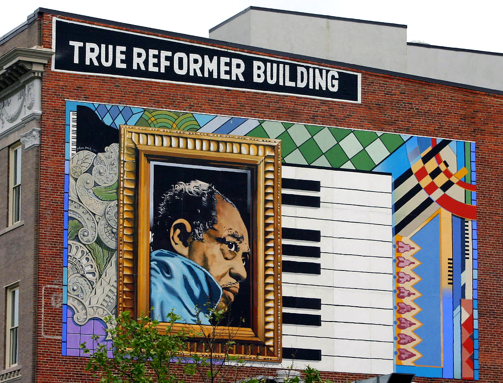 Duke Ellington mural. Courtesy art around/Flickr
